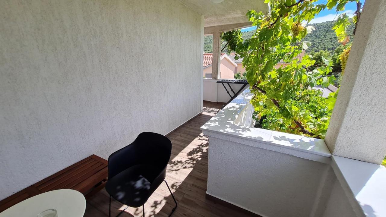 Apartmani Mlinar - Studio Apartment Grebastica Exterior photo
